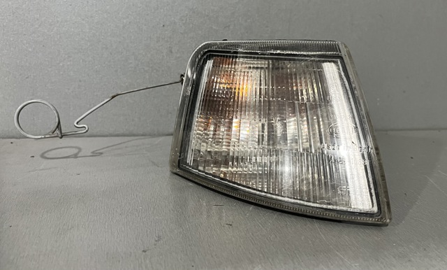 Поворотник правый 1L0953050A VAG