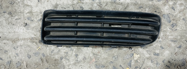 Решетка бампера переднего левая 1U0807367B VAG
