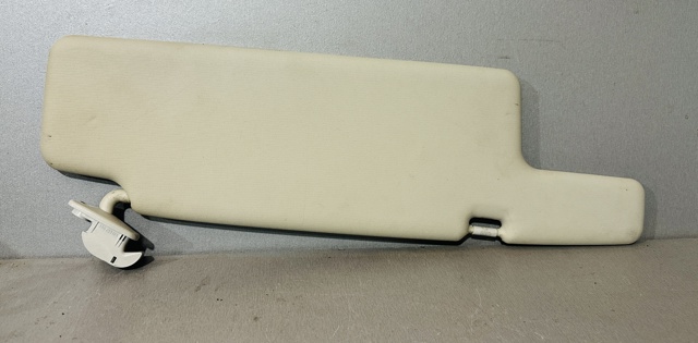 Козырек солнцезащитный 1U0857551 VAG