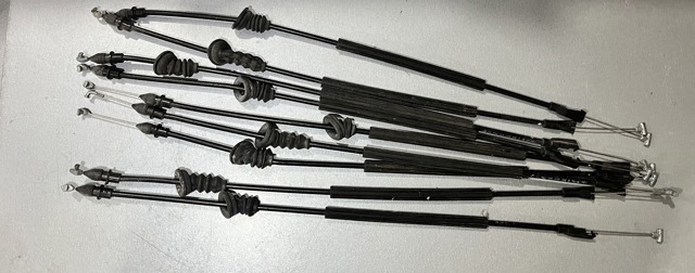 Трос открывания двери задней 1Z0839085B VAG