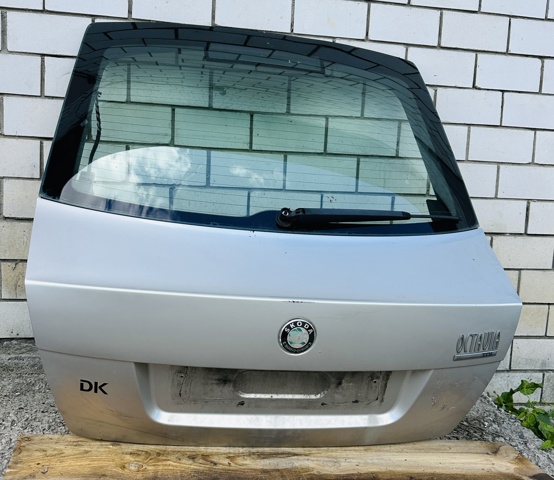 Пятая дверь 1Z5827025 VAG