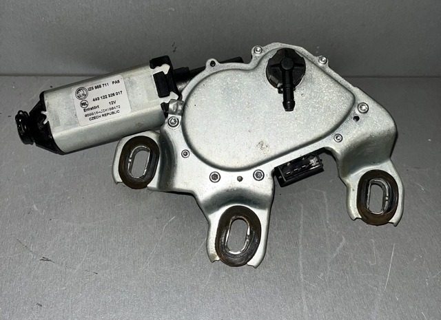 Моторчик заднего стеклоочистителя 1Z5955711 VAG