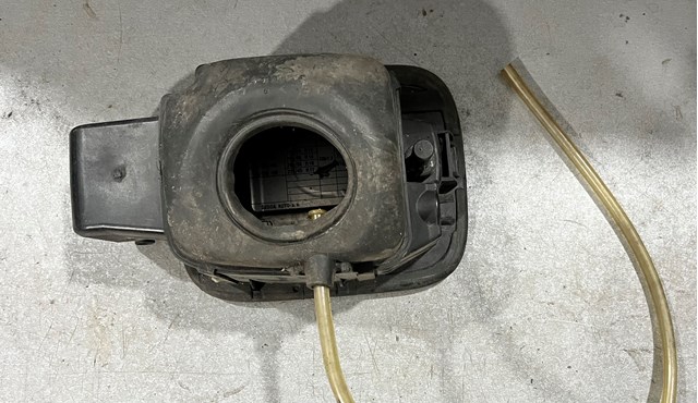 VAG 1Z9809857G Лючок бензобака (топливного бака) в наличии Каменское