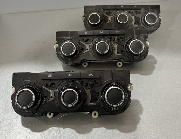 Блок управления печкой 3T0820047H VAG
