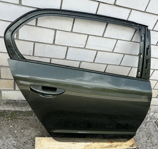 Дверь задняя, правая 3T5833056 VAG