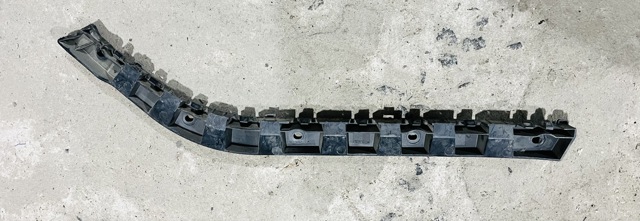 Направляющая заднего бампера, правая 3T9807394 VAG