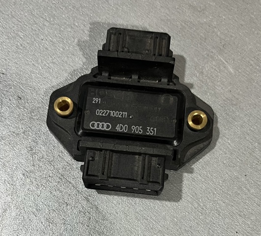 4D0905351 BOSCH Модуль зажигания (коммутатор) купить в Украина