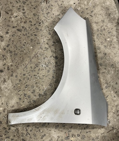 Крыло левое Skoda Fabia 2