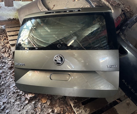 Крышка багажника 5L6827025H VAG