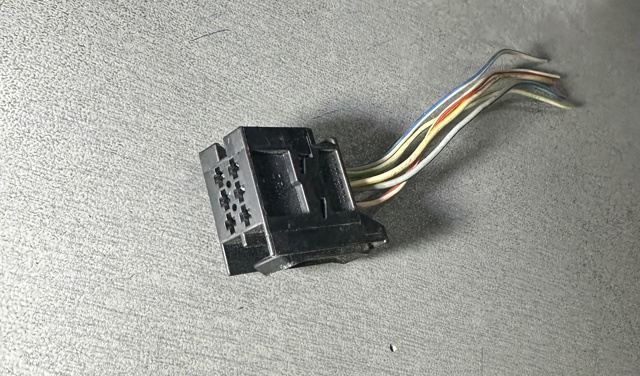 Разъем (фишка) заднего фонаря 6Q0937702 VAG