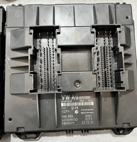 Блок управления комфортом 6R0937088D VAG