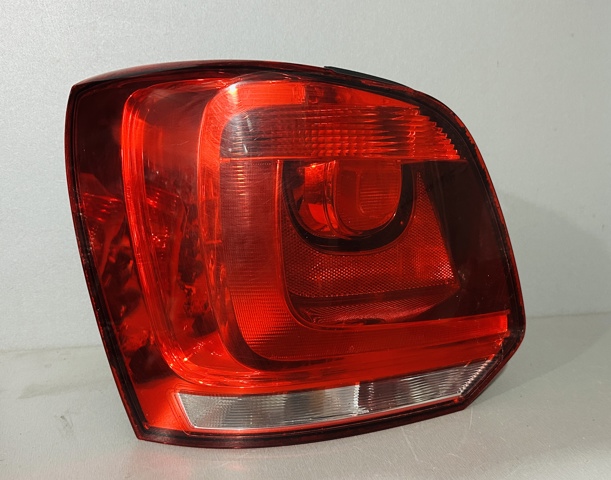 Фонарь задний левый 6R0945095N VAG