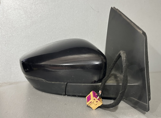 Наружное зеркало правое 6R1857508D VAG