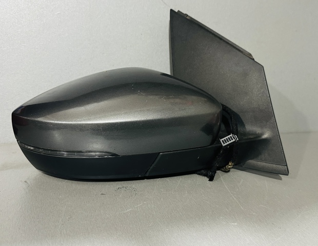 Наружное зеркало правое 6R1857508K VAG
