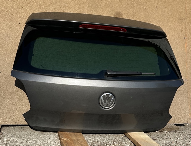 Пятая дверь 6R6827025C VAG