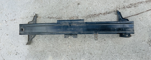 Усилитель переднего бампера  6V0807109C VAG