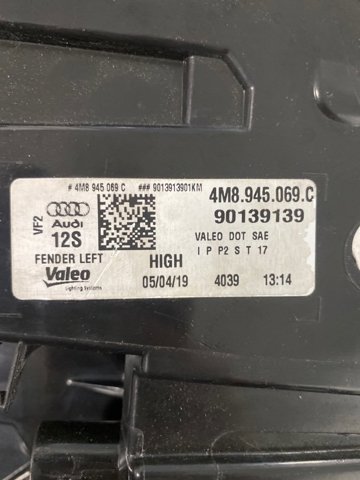 4M8945069C Фонарь задний левый внешний купить Черновцы