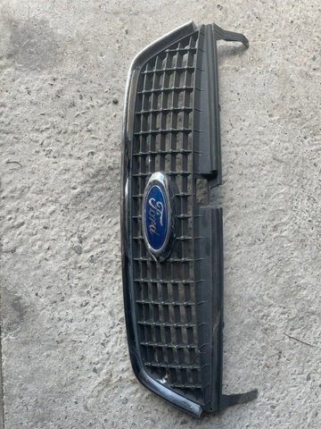 FORD 7S718200A Решетка радиатора в наличии Чернигов
