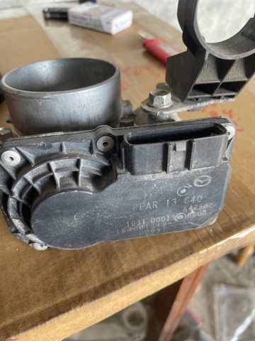 PEAR13640 MAZDA Дроссельная заслонка в сборе купить в Винница