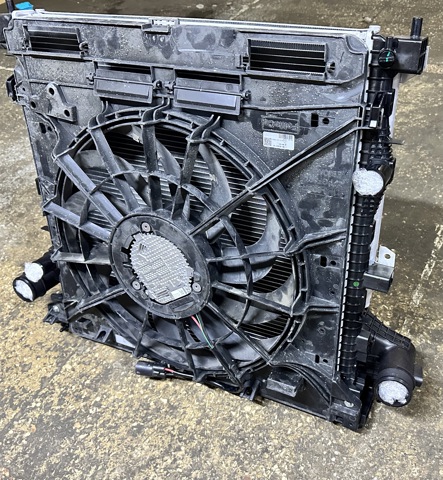 P1MZ8C607A FORD Диффузор радиатора охлаждения, в сборе с мотором и крыльчаткой купить в Ирпень