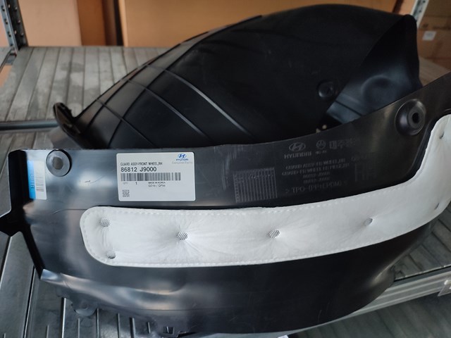 Подкрыльник переднего крыла, правый 86812J9000 HYUNDAI
