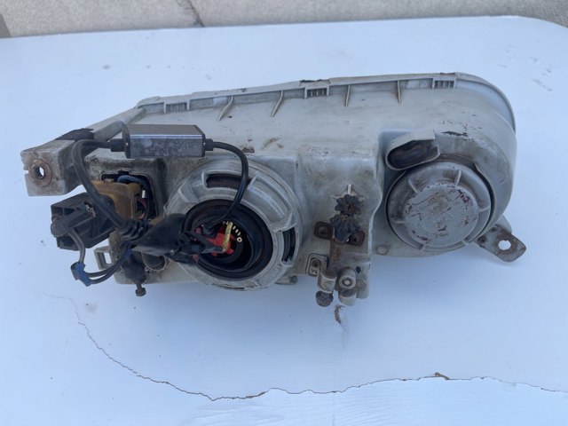 HYUNDAI 9210434520 Фара правая в наличии Николаев