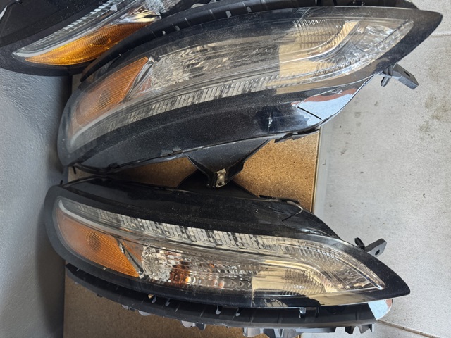 CHRYSLER 68321886AC Фара дневного света правая в наличии Хмельницкий