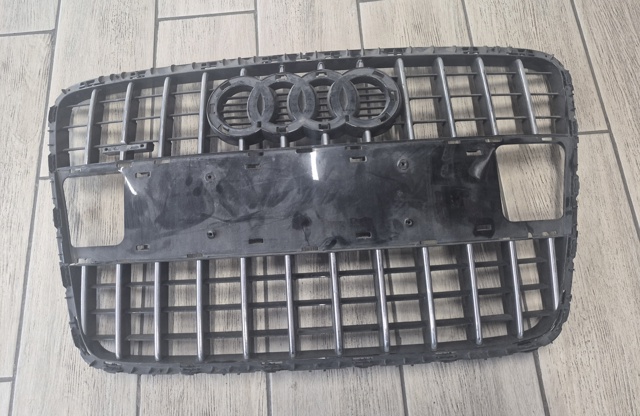 Облицовка радиатора 4L0853651H VAG