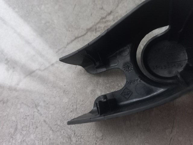 VAG 5P0955435B Заглушка гайки крепления поводка заднего дворника в наличии Львов