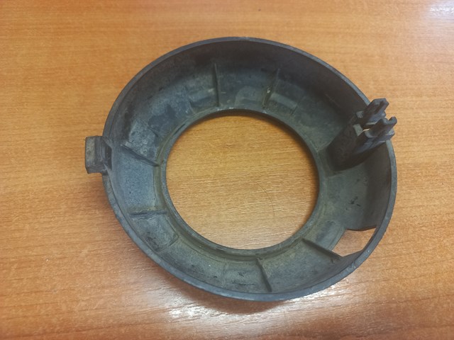 Оправа противотуманки 6400A583HA MITSUBISHI