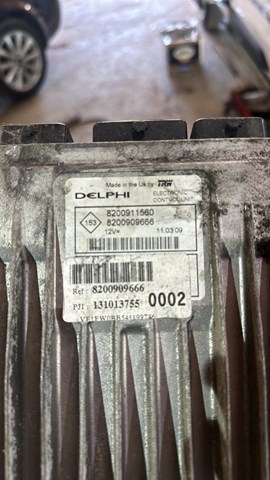 Модуль управления двигателем 8200911560 NISSAN