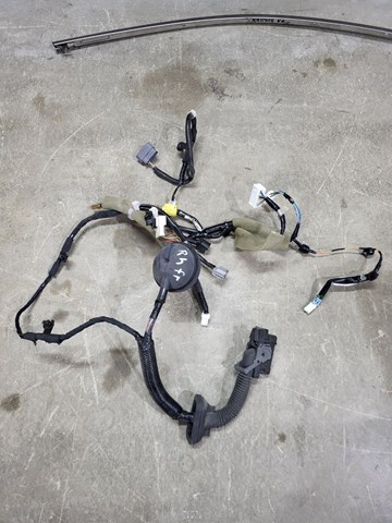 Жгут проводов передней двери 241246HH1C NISSAN