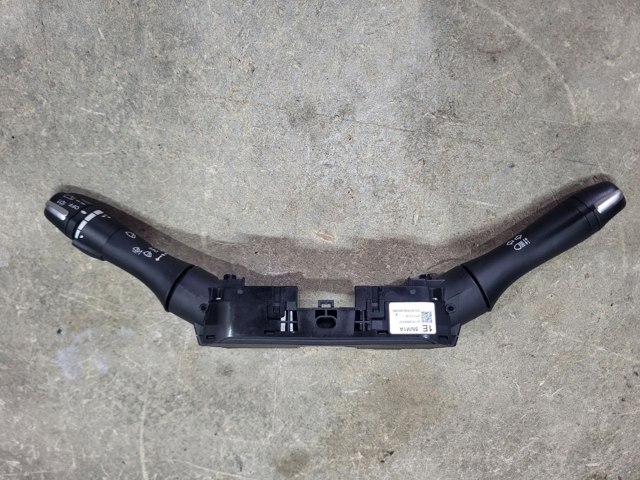 Переключатель подрулевой в сборе 255605NM1A NISSAN