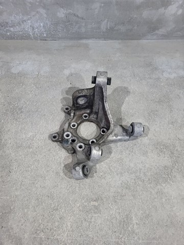 Цапфа (поворотный кулак) задний правый 430184GA0A NISSAN
