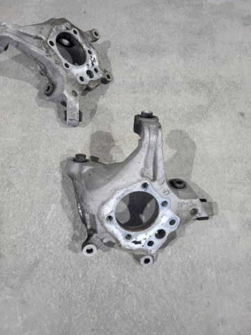 NISSAN 430194GA0A Цапфа задняя левая в наличии Черновцы