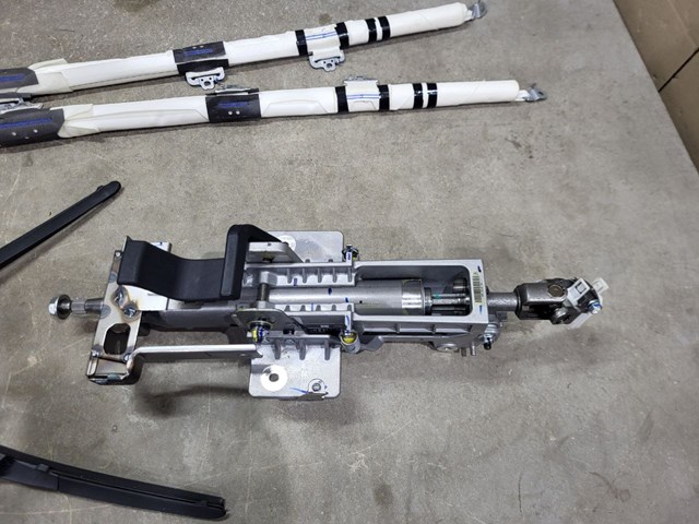 Колонка рулевая 488105NA1A NISSAN