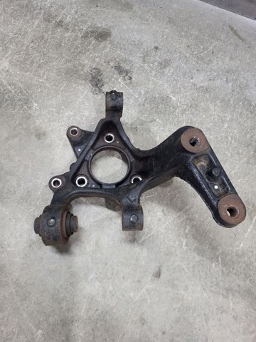 Цапфа поворотная левая 52710J9500 HYUNDAI