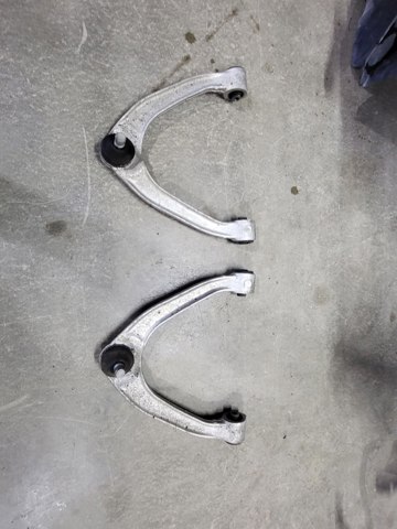 Рычаг передней подвески верхний правый 54524JL00C NISSAN