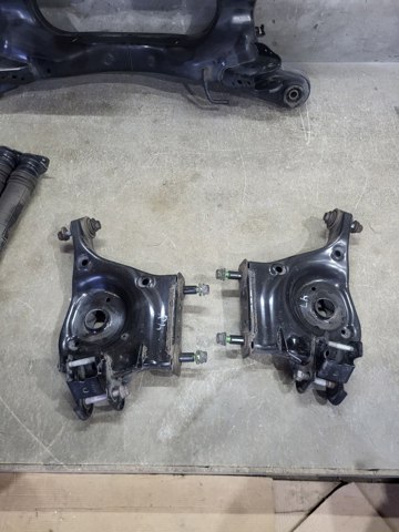 NISSAN 551B05NA0B Рычаг задней подвески нижний правый в наличии Винница