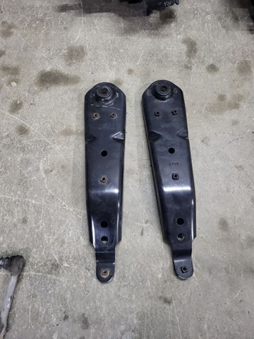 NISSAN 554515NA0A Кронштейн задней балки в наличии Павлоград