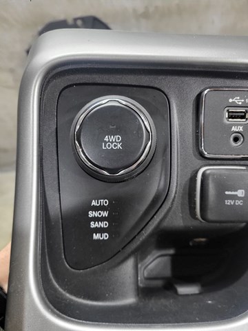 Кнопка включения полного привода 5VD28LXHAB CHRYSLER