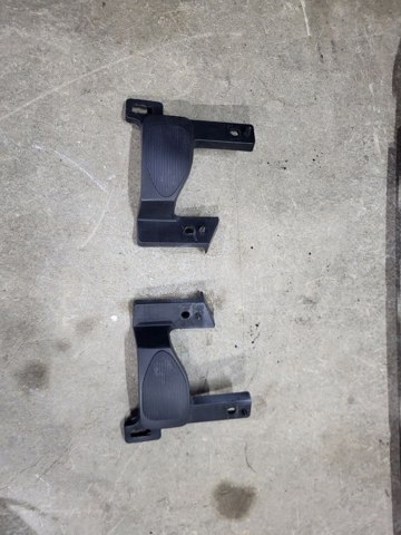 Заглушка противотуманки передней правой 622566RR0B NISSAN