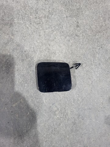 Передняя заглушка бампера буксировочного крюка 622A14GA0A NISSAN