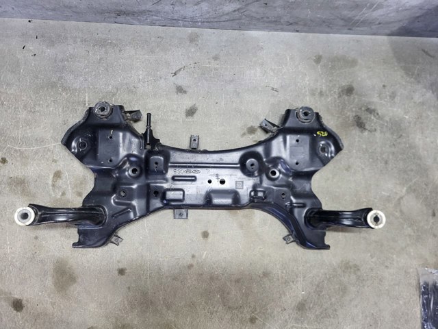 Передняя балка 62405J9050 HYUNDAI