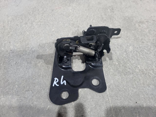 Завеса капота 625E24GA0A NISSAN