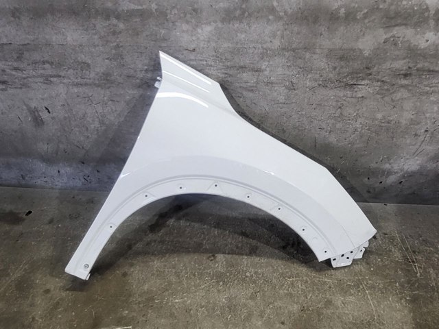 Переднее правое крыло 631006RR0A NISSAN