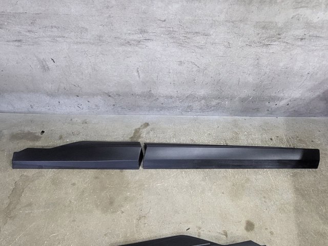 Молдинг передней правой двери, нижний 808706RA0A NISSAN