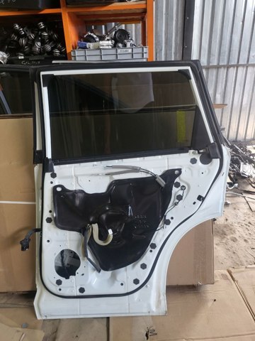 821006RR0B NISSAN Дверь задняя правая купить в Ровно