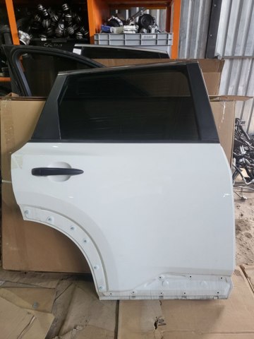 821006RR0B NISSAN Дверь задняя правая купить в Львов