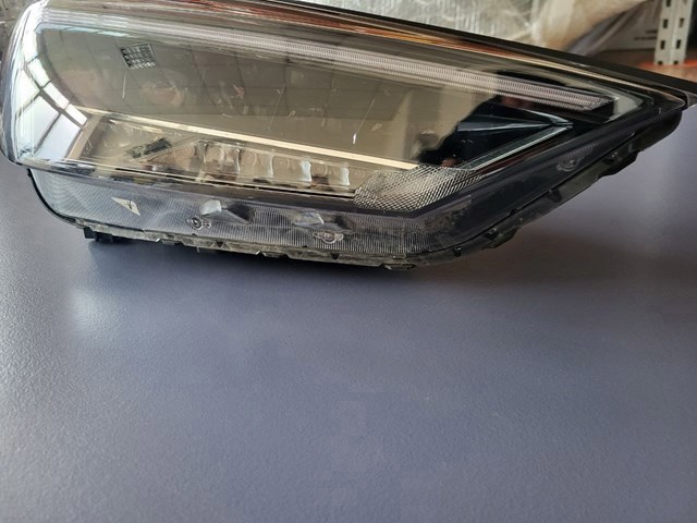 92102D7700 HYUNDAI Правая фара купить в Одесса